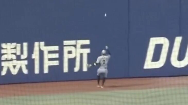 【動画あり】佐藤輝明の肩力、『S99』すぎる