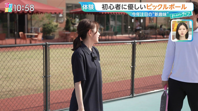 若林有子アナ　横乳！！　ピックルボールに挑戦
