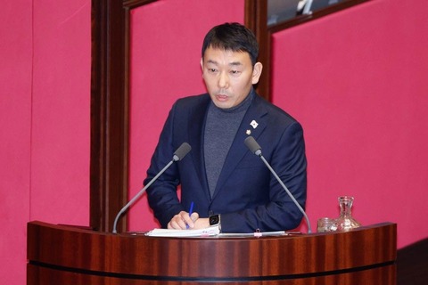 【朝鮮日報】「判事・検事が法をねじ曲げて誤った判決を下したら10年以下の懲役」　共に民主党が刑法改正案を発議
