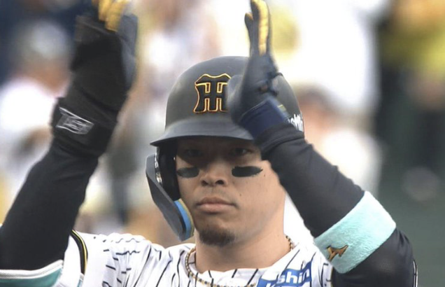 【降臨】佐藤輝明、神になる「6回裏　軽く打って左中間突破」