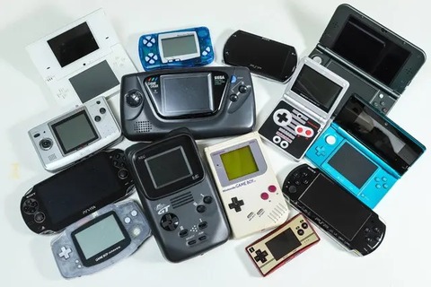 『携帯ゲーム機』は何故廃れてしまったの？