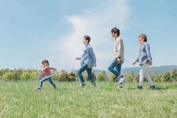 【朗報】「子供の叫び声は騒音でなく魅力」明治大学の研究結果により