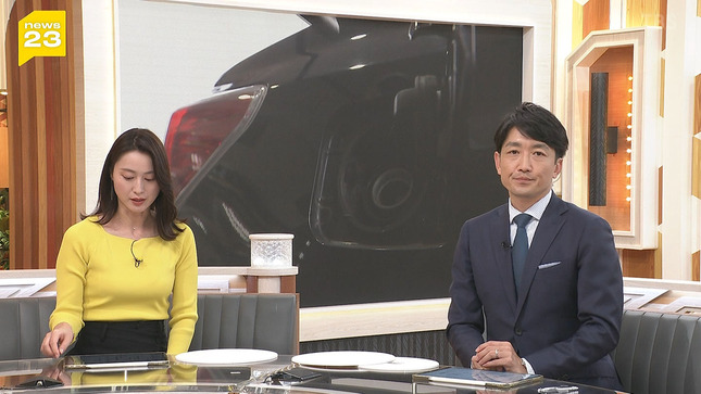 小川彩佳アナ　ニットで胸がくっきり！！