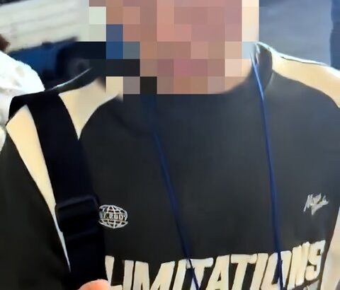 韓国の男子高校生が上海モーターショーで中国女性を盗撮、バレると泣き崩れ許しを求める