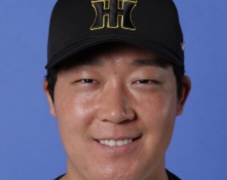 【悲報】大山悠輔、20打席連続ノーヒット中 外野フライ6本(右飛3,左飛2,中飛1)