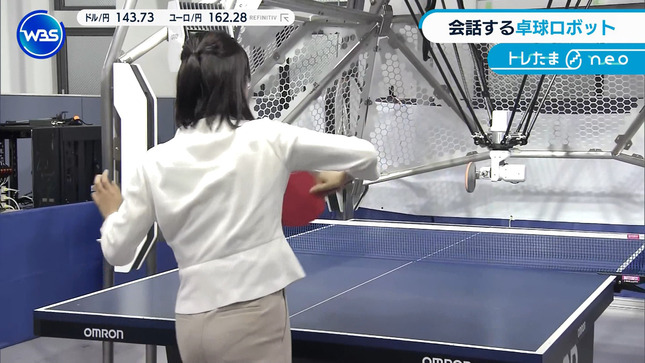 嶺百花アナ　卓球ロボットと対戦してお尻にパン線が浮き出てしまうハプニング！！