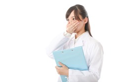 【悲報】ワイ研修医一年目、当直が辛くて咽び泣く