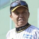 岡田彰布さん、なんかめっちゃ不機嫌で草