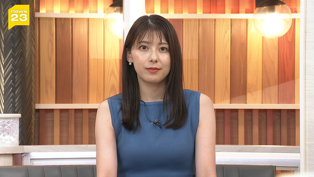 上村彩子アナ　ノースリーブで胸元強調！！