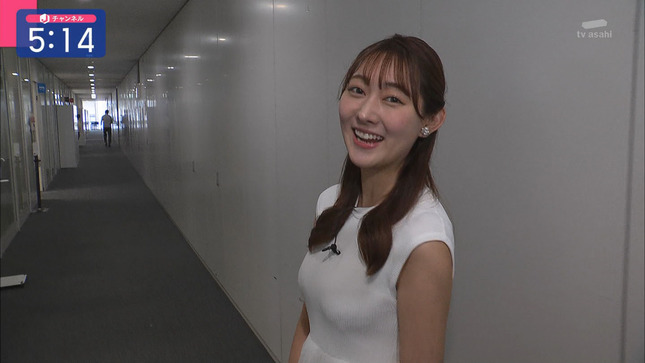 森山みなみアナ　ノースリニットの横乳 ＆ ピタパンのお尻！！【GIF動画あり】