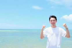 リゾートバイト、50代以上が急増…