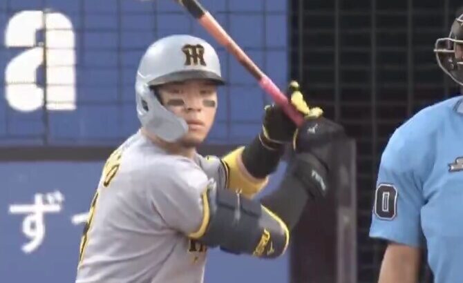 佐藤輝明 第33号ホームラン！！！本塁打王争いを独走　