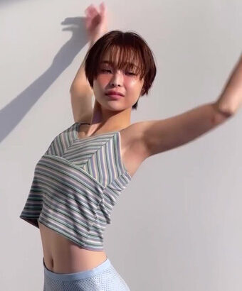 渡邊渚アナ　へそ出し脇全開、撮影風景！！【GIF動画あり】