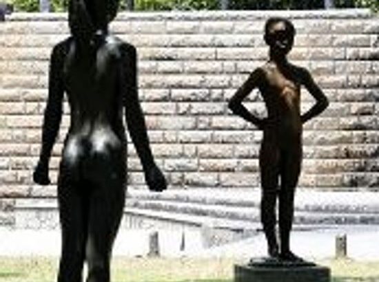 【平和の象徴】街の裸婦像は時代にそぐわない？　撤去の動き、各地で…小学生「見ていて恥ずかしくなる」