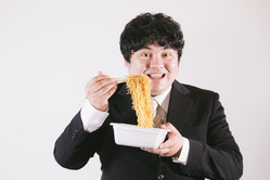 日本　インフレが進み過ぎて焼きそばから具材が消えるwww