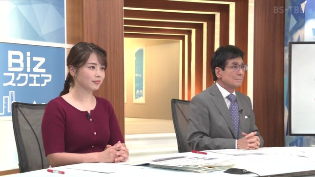 皆川玲奈アナ　ニットの豊乳！！