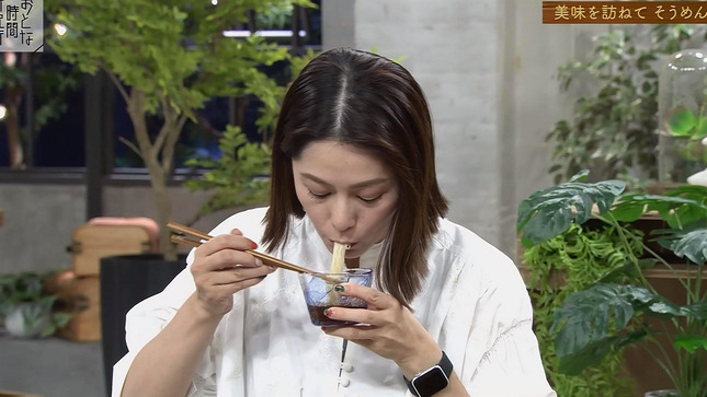 杉浦友紀アナ　そうめんを食べる！！