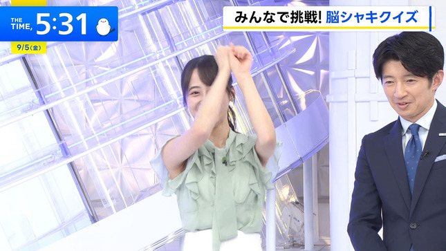 新人女子大生キャスター　脇全開ポーズ！！