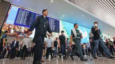 【米国で韓国人316名逮捕問題】 バ韓国「米国のクレームのせいだ」「解釈の違いだ」
