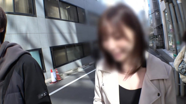 【美人アパレル店員さん】脱いだらブラとTバックがコールドだった！！