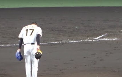 ヤクルト青柳、小幡に死球で球場内ブーイング