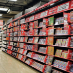 ゲーム屋にパッケージが並んでる光景自体が広告の役割をしてる部分もあると思うんだけど
