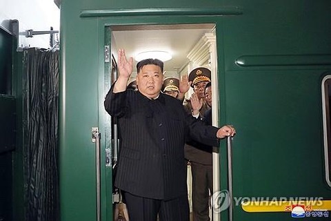 【北朝鮮消息筋】 金正恩氏　中国に向け列車で平壌出発