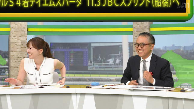 皆藤愛子アナと森千晴アナ　セクシーノースリーブ！！