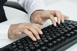 ブラインドタッチって出来ないとやばいか？