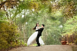 【衝撃】ディズニー結婚式、81人546万円wwww