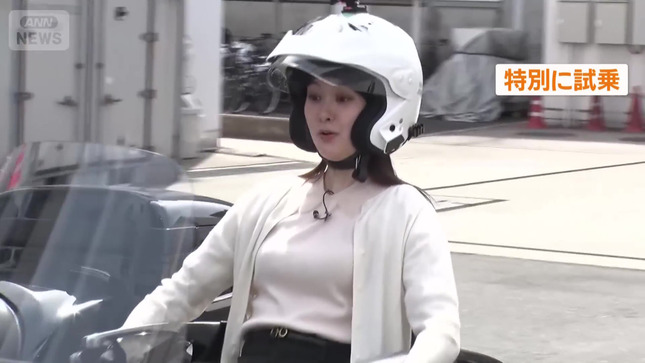 増田紗織アナ　サイドカーに乗って胸元くっきり！！【GIF動画あり】