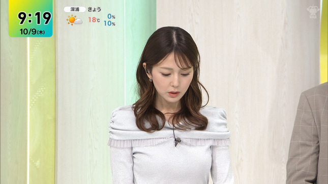黒田みゆアナ　胸元強調衣装！！