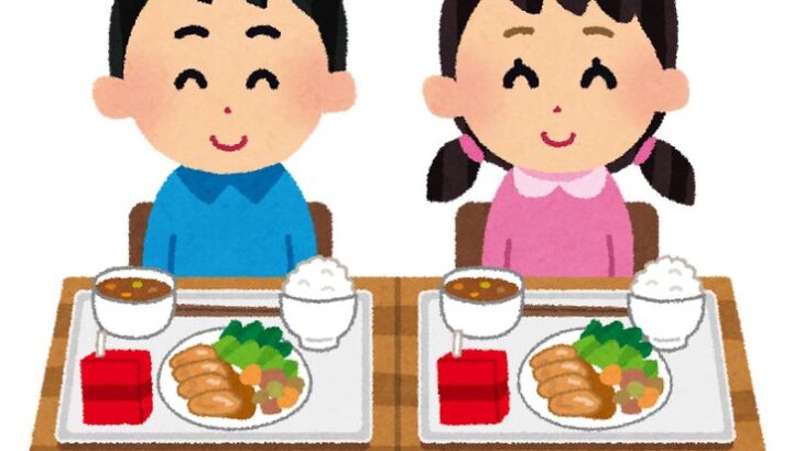 【画像】小学校の給食に紅ズワイガニ丸々一匹 wwwwwwwww