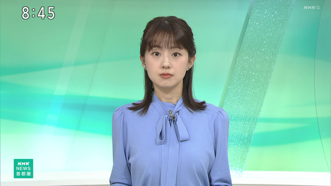 宮﨑あずさアナ　胸元強調衣装！！