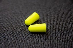 【画像】ADHDワイ、耳栓をつけて人生変わる．．．．