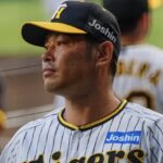 引退を表明してる原口文仁、9回表にキャッチャーとして守備位置に！！！ただし岩貞四球