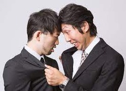 【動画】タクシーの運ちゃんの喧嘩wwwwwwwwwwwwwwwww