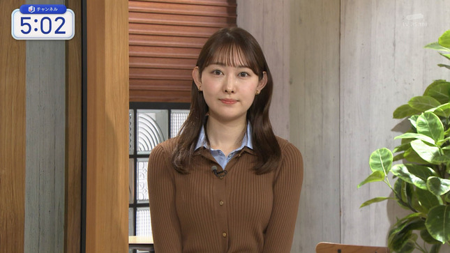 森山みなみアナ　ニットの豊乳！！【GIF動画あり】