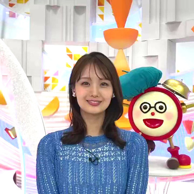 井上清華アナ　胸を揺らしながらエクササイズ！！【GIF動画あり】