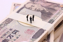 【朗報】ワイ、今月も投資が絶好調で働く意欲を失う