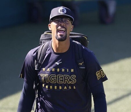 交渉難航中のデュプランティエ、大山悠輔をフォロー