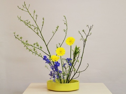 (ヽ´ん`)「Vtuberは生花。アニメキャラは造花。造花が愛される時代は終わった」