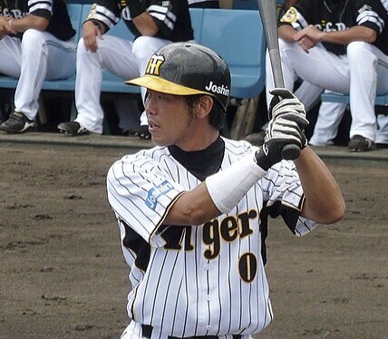 庄田隆弘 打率.286 (63-18)1HR 5打点 ←この選手の思い出