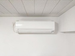 エアコン←暖かくない　石油ストーブ←給油がメンドイ