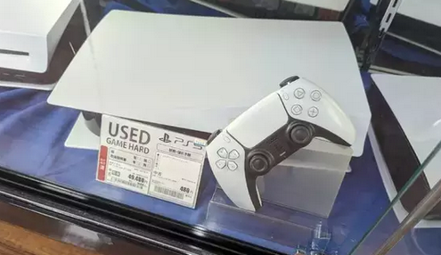 😨【悲報】ワイ、中古で買ったPS5で起動するたびに「初期化されてます」と表示されるバグに遭遇…これって有名なやつなの？