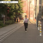 嶺百花アナ　全力疾走で激しく巨乳が揺れる、ボタンの間から胸チラ！！【GIF動画あり】