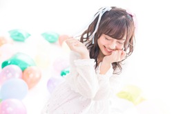 【動画】最近の地下アイドルさん、客席におっ〇いを見せつけにくる模様wwwwwwwwww