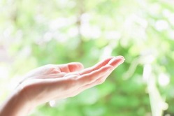 女さん「女性人権センターを歌舞伎町に建てたい！10億寄付して！」