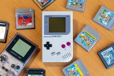 中古の『ゲームボーイ』が58000円するらしい