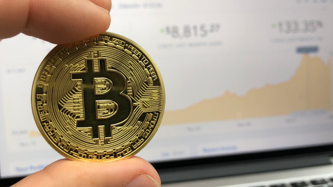 「ビットコインが1円のときに冗談で1000円買ってました」